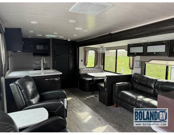 2018 Heartland North Trail Ultra-Lite 28RKDS Travel Trailer at Boland RV STOCK# TP9548A Photo 8
