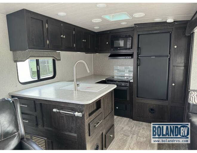 2018 Heartland North Trail Ultra-Lite 28RKDS Travel Trailer at Boland RV STOCK# TP9548A Photo 10