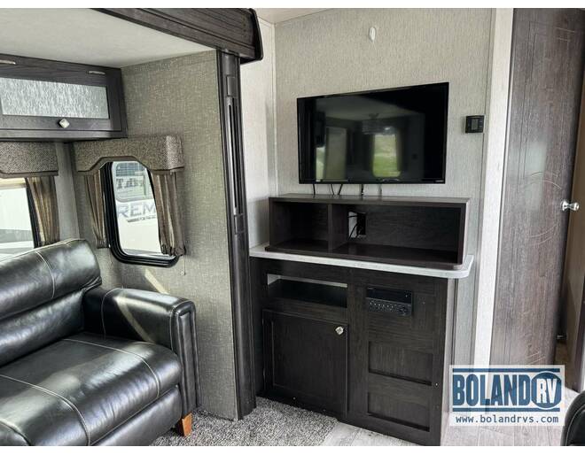 2018 Heartland North Trail Ultra-Lite 28RKDS Travel Trailer at Boland RV STOCK# TP9548A Photo 16