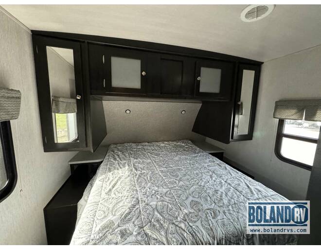 2018 Heartland North Trail Ultra-Lite 28RKDS Travel Trailer at Boland RV STOCK# TP9548A Photo 19