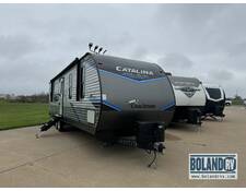 2022 Coachmen Catalina Legacy Edition 303RKDS traveltrai at Boland RV STOCK# B24T21K